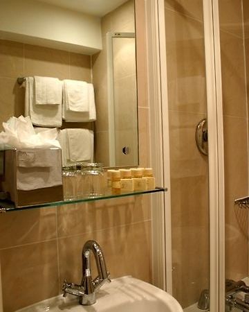 Отель Shaftesbury Premier London Hyde Park Экстерьер фото